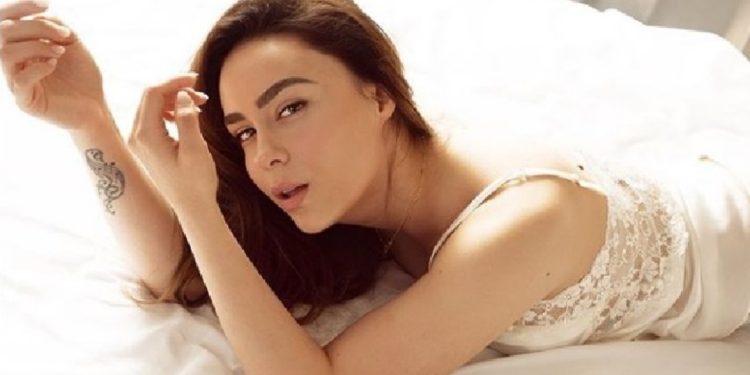 “Mëngjes dashurie”/ Xhensila Myrtezaj zbulon me kë u zgjua këtë Shën Valentin