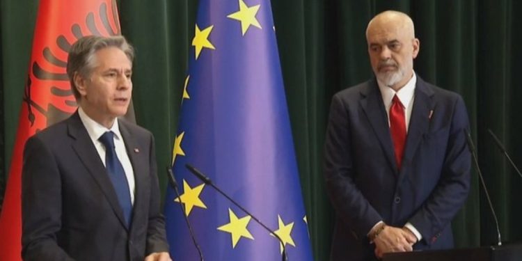 Blinken zbulon LAJMIN E MIRË në konferencën me Ramën: Muajin e ardhshëm…