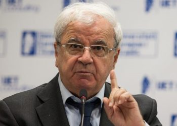 Ngjela e thotë troç: Çfarë ndodh në Shqipëri nëse rriten rrogat!
