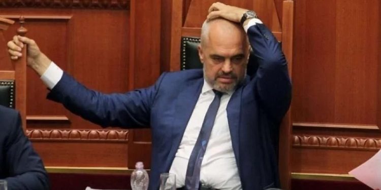 Miratohet ligji për “Lojërat e Fatit”/ Kush janë deputetët e PS që abstenuan…