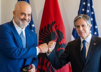 Nuk është Rama! Nga kush do të pritet në Rinas Sekretari Blinken…