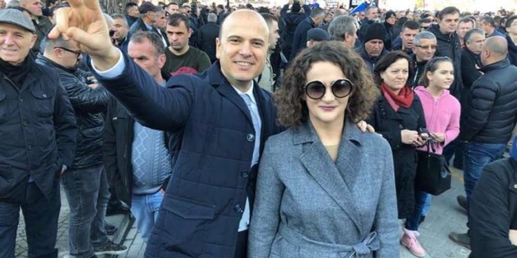 Sekuestrimi i pasurive nga SPAK, Jamarbër dhe Argita Malltezi kryejnë LËVIZJEN e bujshme…