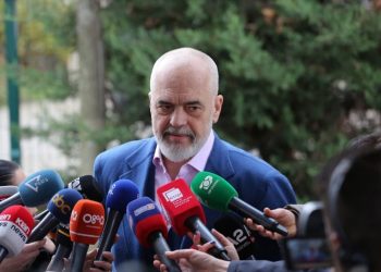 Të pathënat e Asamblesë: Batuta e Ramës për Vlorën, qarku më i dobët…