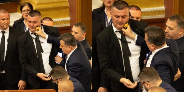 E turpshme! Flamur Noka i vendos duart në fytyrë punonjësit të Gardës!