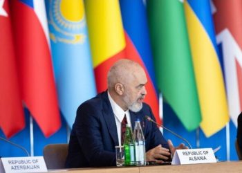 Rama: Të ndërtojmë një qendër të gazit në Vlorë! Epokë e re për…