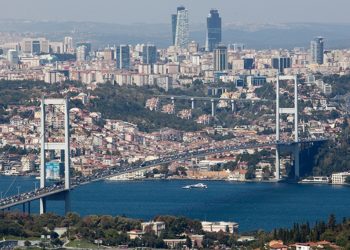 Sizmologu paralajmëron tërmet deri në 7.6 ballë: Do shembë këtë qytet të madh….