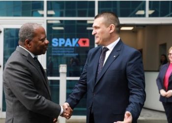 “Diçka e madhe po luhet”, detaje nga vizita e zyrtarit amerikan në SPAK