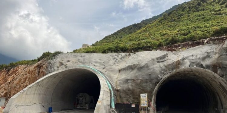 Tuneli i Llogarasë hapet ne qershor/ Kompanitë ndërtuese: Asfaltimi…