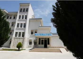 Bie frikshëm numri i lindjeve, ky qytet renditet i fundit në Shqipëri…