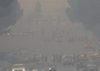 Pluhuri afrikan mbuloi Shqipërinë/ Meteorlogu: Është shumë i dëmshëm…