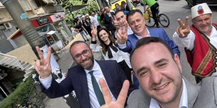 Berisha mori “vulën”/ Nuk përmbahet “Çuni i Fahriut”: Tani do e shohë Edi Rama…