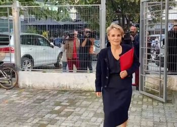 LAJM I FUNDIT/ Monika Kryemadhi thirret në SPAK