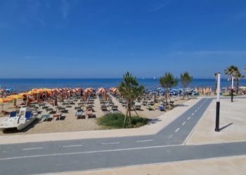Sezoni nis i vakët në Durrës! Shkak bëhen çmimet e larta të hoteleve dhe…