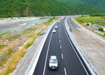 LAJM I MIRË/ Elbasan-Qafë Thanë, hapet qarkullimi në një pjesë të aksit kombëtar…