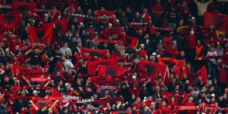 Mbi 50 mijë bileta të shitura! Shqiptarët i “rrëmbejnë” vendet e stadiumit italianëve…