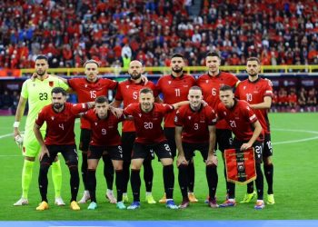 Sylvinho me “dhimbje koke” para Kroacisë, dëmtohet sulmuesi titullar…