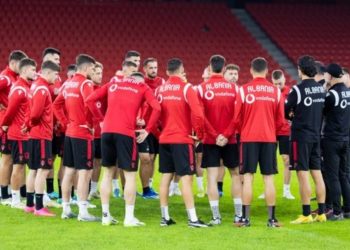 U la jashtë Europianit/ Sulmuesi i Kombëtares befason me reagimin para duelit me Spanjën…