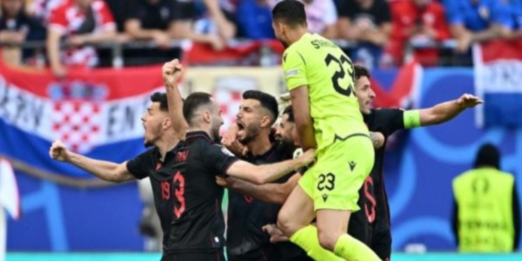 Kush janë 3 ndryshimet e Sylvinhos në formacionin e Shqipërisë ndaj Spanjës…