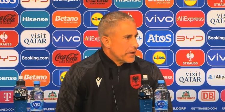 “10 milionë shqiptarë po presin befasinë”/ Sylvinho: Hyjmë në fushë për të fituar…