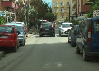 Veliaj tregon VENDIMIN e fundit: Do të hiqen makinat e parkuara në lagjet e Tiranës…