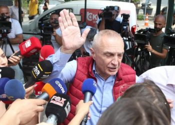 Nora Malaj “i qan hallin” Ilir Metës dhe zbulon prapaskenën: I dhanë goditje nën brez…