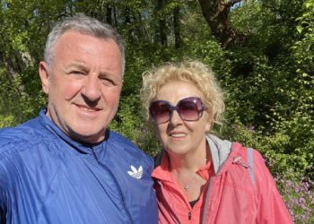 Një muaj pa bashkëshorten, Agron Llakaj i pikëlluar: Po përpëlitem në vuajtje pafund…