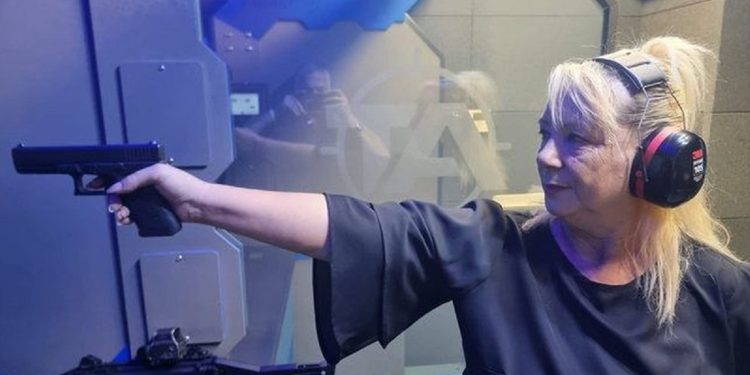 “Pistoletën ia kam vënë në kokë Edi Ramës”, Adriana Kalaja nën hetim për kanosje ndaj kryeministrit