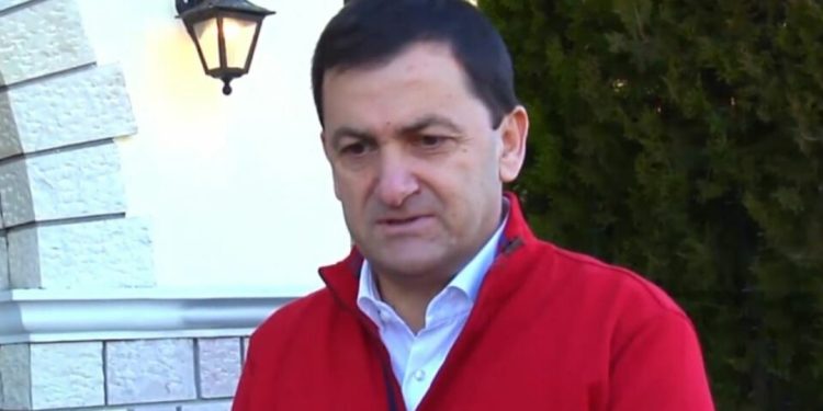 Do të kandidojë për Himarën/ LAJM I FUNDIT: Tavo jep dorëheqje nga posti…