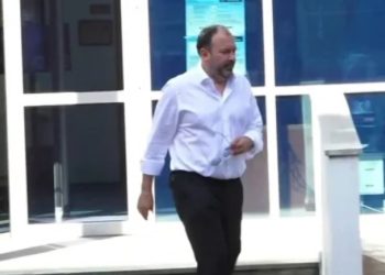 LAJM I FUNDIT/ Prej rreth 3 orësh në SPAK, ministri Mazniku: U thirra për të…