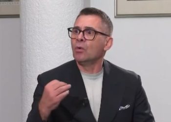 Arben Ahmetaj: Më thanë do shkosh në të s’ëmës! Unë e kam ndarë mendjen…