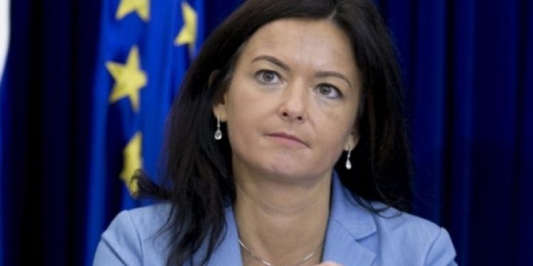 Tanja Fajon paralajmëron: I trembemi faktit që ‘Schengen’ po mbyllet! Ja kush është arsyeja