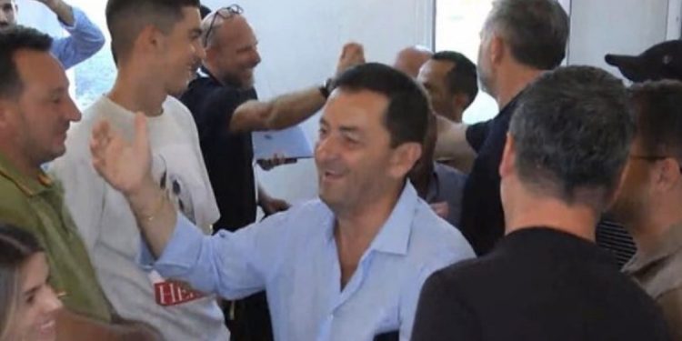 Kutia që i surprizoi të gjithë! Rast i paprecedentë, Tavo fitoi 98,3% të votave në…