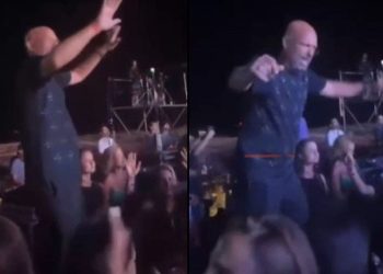 Del VIDEO/ Ish-ministri i LSI hip mbi tavolinë, Ylli Manjani “e djeg” me këngë greke…