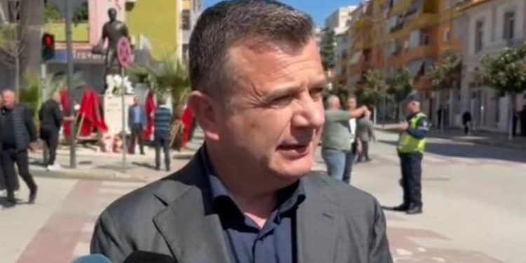 Kartat ID të skaduara/ Balla nxjerr “bllof” opozitën, ja çfarë tha ministri më 22 Korrik…
