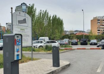 Parkim me kate në Tiranë! Hapet tenderi për 40 postet e para/ Shmangen parkimet dyshe…
