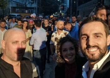 Shkërmoqet partiçka/ Aktori Florian Binaj largohet përfundimisht nga Adriatik Lapaj