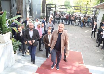E turpshme! Salianji merr me vete “ushtrinë” e PD, Gjykata sot jep vendimin final për “Babalen”