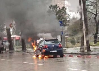 Pse marrin flakë makinat? Eksperti: Ja si duhet të veproni kur shikoni shenjën në kroskot…