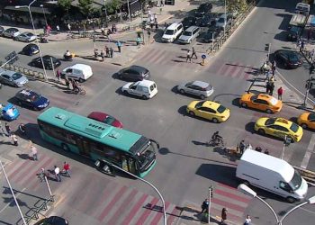 Hyn në fuqi të hënën! Kush preket nga VENDIMI në Tiranë, ndalohet qarkullimi i makinave nga…