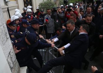 Flamur Noka zbardh skenarin e protestës: Do ta gjunjëzojmë qeverinë, nesër…
