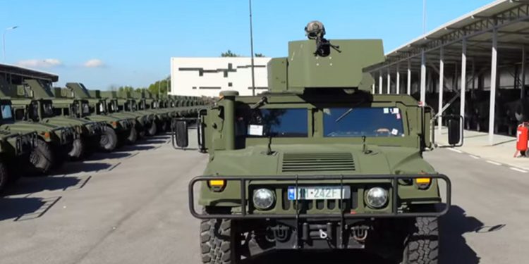 “Blindohet” ushtria, në Shqipëri vjen “bisha” amerikane