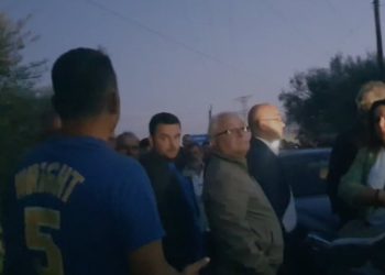 Plas sherri/ Qytetari thirrje militantëve: Na lini të kalojmë! Ç’punë kemi ne me hallet tuaja…