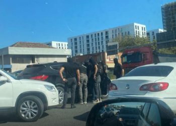 PAMJE/ Me maska në kokë, momenti kur Forcat Operacionale arrestojnë Ilir Metën
