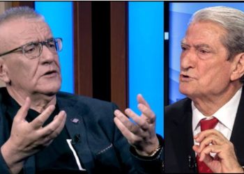 Ylli Rakipi tallet: “Ore ky Saliu pse nuk del nga shtëpia të bëjë mosbindje civile?!”