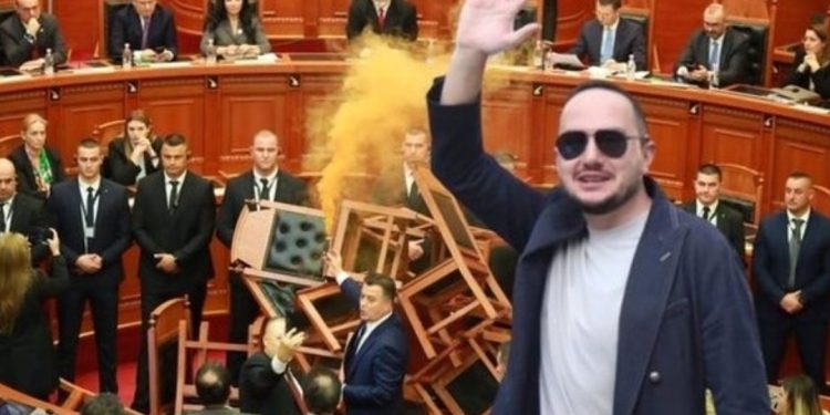 21 deputetë të kësaj legjislature humbën ose dorëzuan mandatin, ja LISTA me emrat…