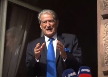 ZYRTARE/ Sali Berisha cakton 3 drejtues të rinj politikë të PD-së