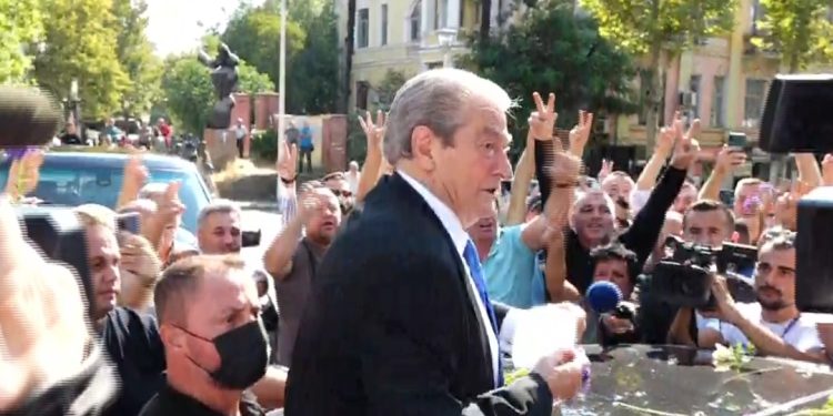 LAJM I FUNDIT/ Gjykata BEFASON me vendimin: Sali Berisha lirohet nga “arresti shtëpiak”