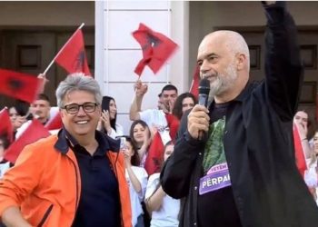 Jep dorëheqjen kryebashkiaku i Shkodrës? Reagon me urgjencë Benet Beci: E vërteta…