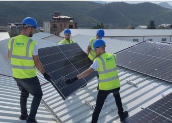 Panele diellore në çdo shtëpi, detyrim për çdo banesë të re duke nisur nga viti…