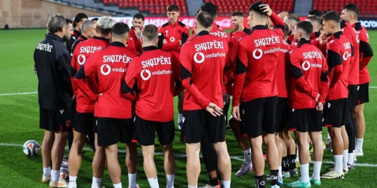 Lajm i keq në prag të Shqipëri-Çeki, Silvinjo dërgon 4 lojtarë të Kombëtares në tribunë…